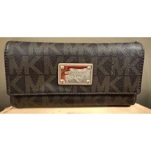 Michael Kors Brown Jet Set Logo Plated Lg Fold Over Monogram  Organizer Wallet